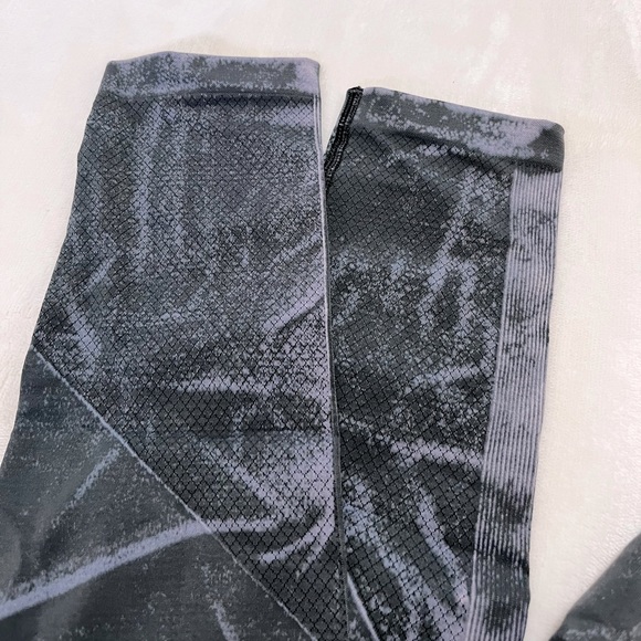 lululemon ebb to street tight leggings in wash - Picture 12 of 12